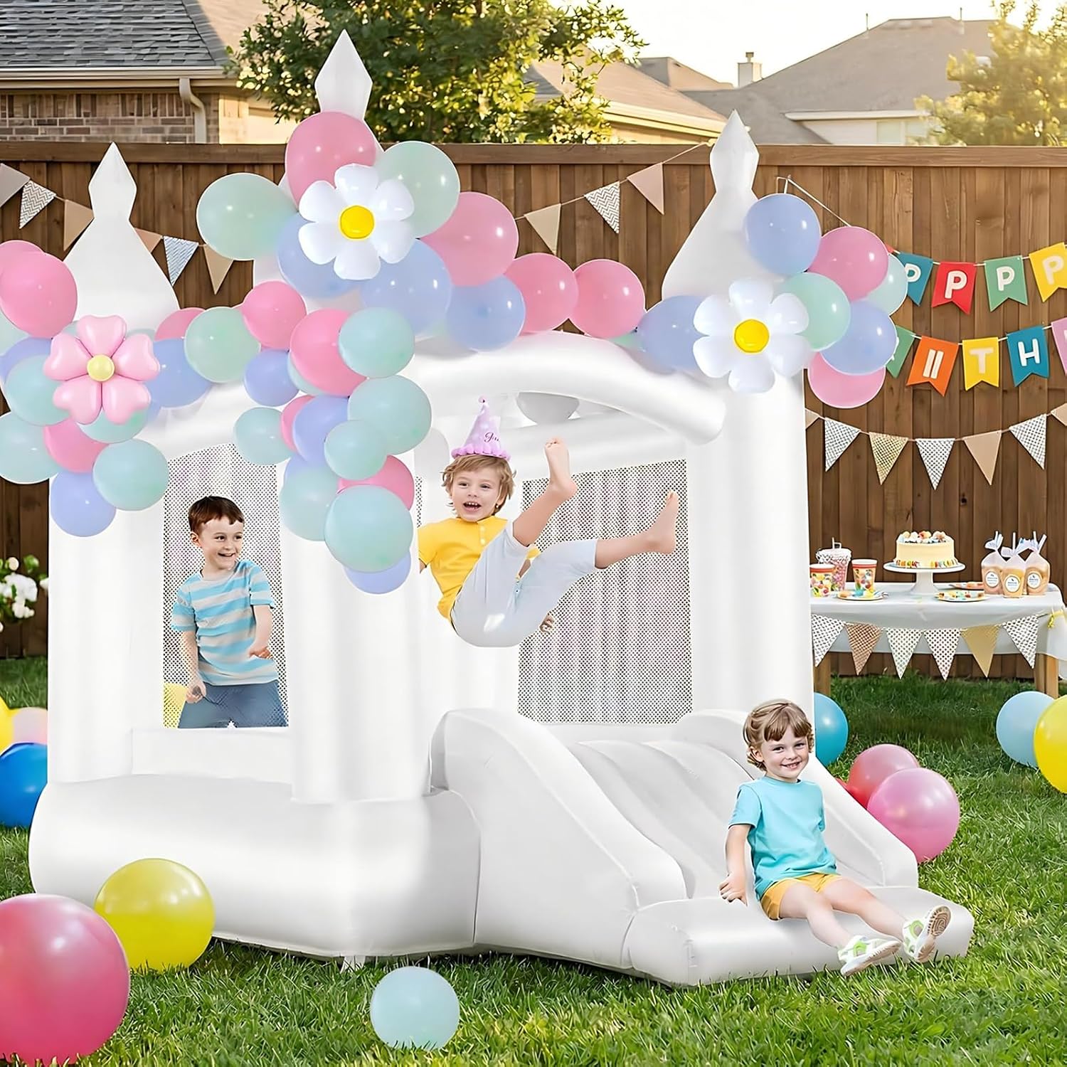 Kids Outdoor Slide - قلعة نطاطية بيضاء للأطفال من سن