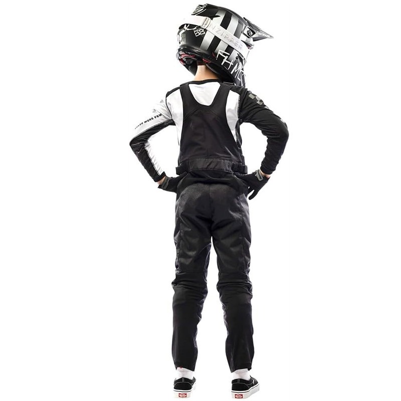 بدلة سباق دراجات نارية للأطفال - مراجعة Kids Outdoor Karting وسعره