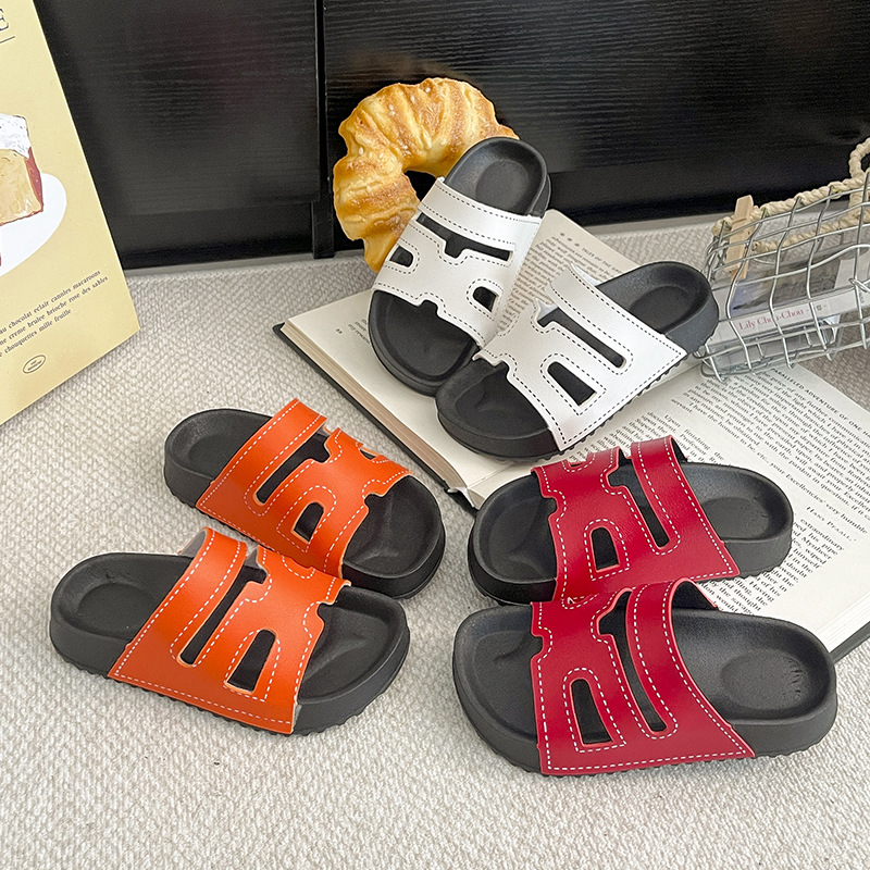 شباشب أطفال جديدة 2026 بتصميم  - مراجعة Kids Indoor Outdoor Slippers وسعره