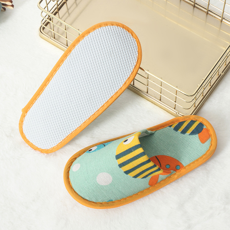 1 زوج المتاح الكرتون الأطفال ا - مراجعة Kids Indoor Outdoor Slippers وسعره