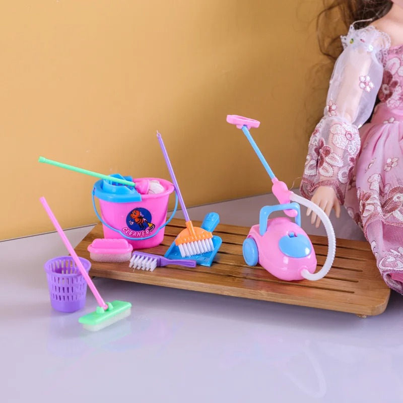مجموعة ألعاب تنظيف صغيرة مكونة - مراجعة Kids Outdoor Broom وسعره