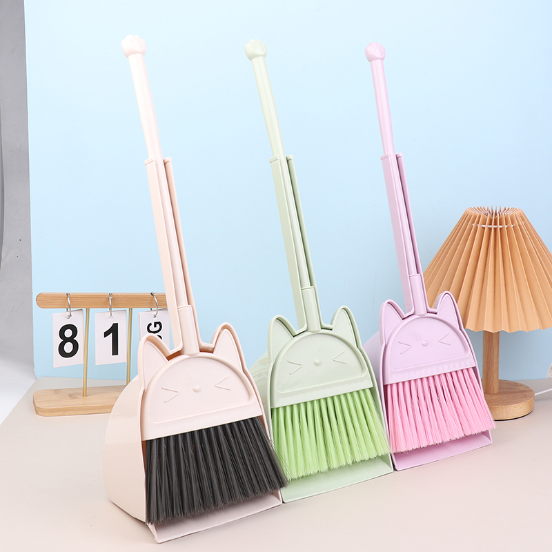 مجرفة مكنسة للأطفال على الطراز - مراجعة Kids Outdoor Broom وسعره